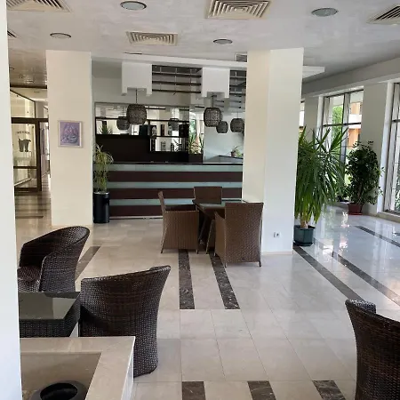 Vp Peter House, Sunny Appart hôtel 4*